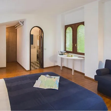 Sleeps 16 Pool Wifi * Baveno