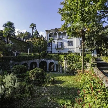 Sleeps 16 Pool Wifi