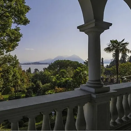 Sleeps 16 Pool Wifi Baveno