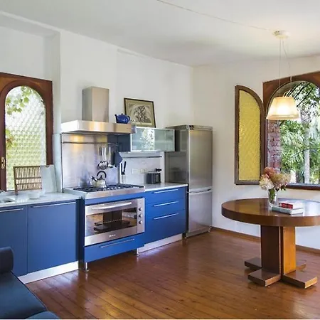 Sleeps 16 Pool Wifi Willa